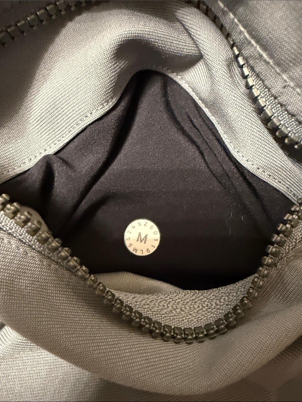 lululemon athletica Men's Light Gray Jogger Sweatpants - Picture 4 of 6
